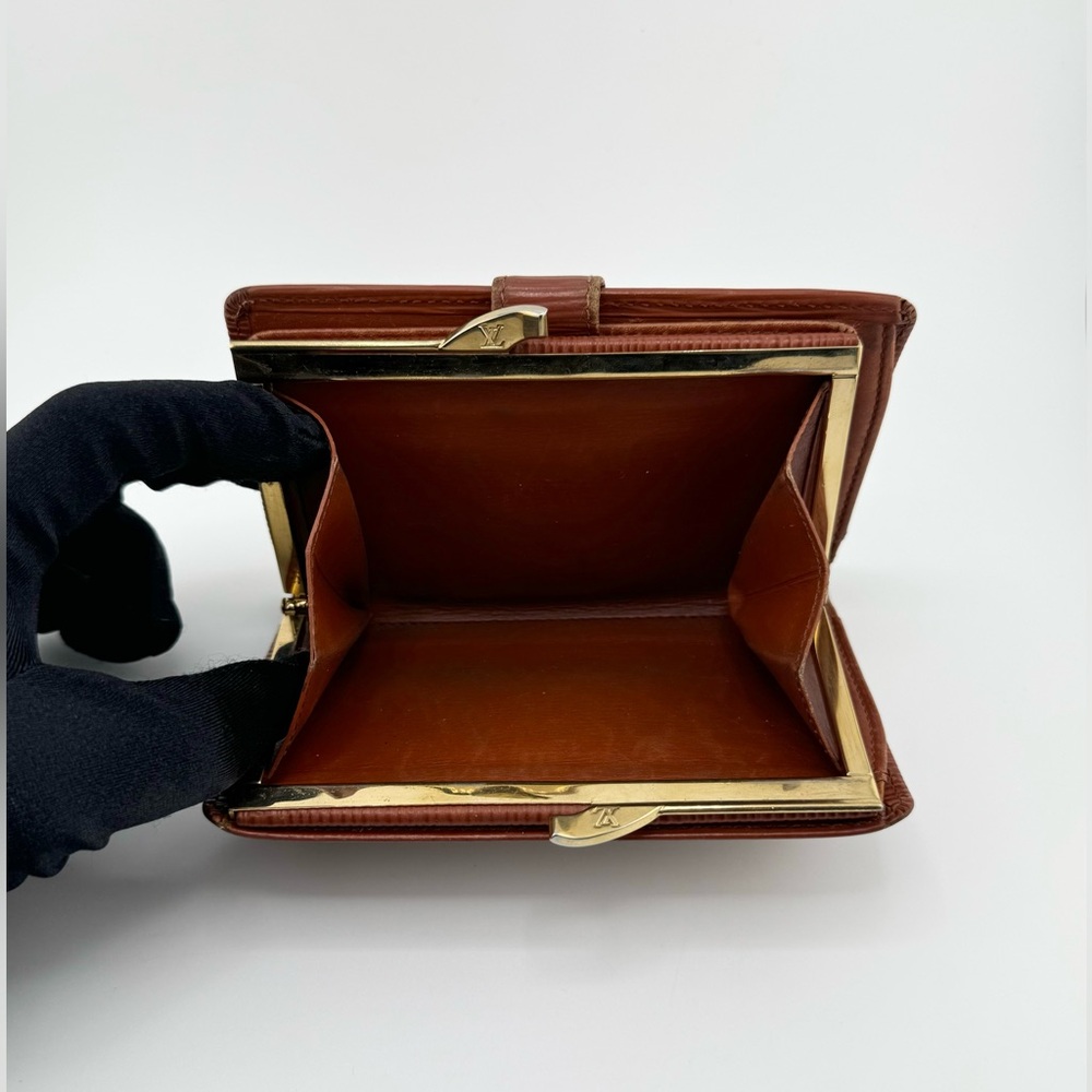 Authentic LV vintage kiss lock wallet